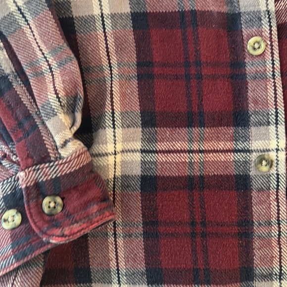 Dark pink flannel! - Picture 4 of 4